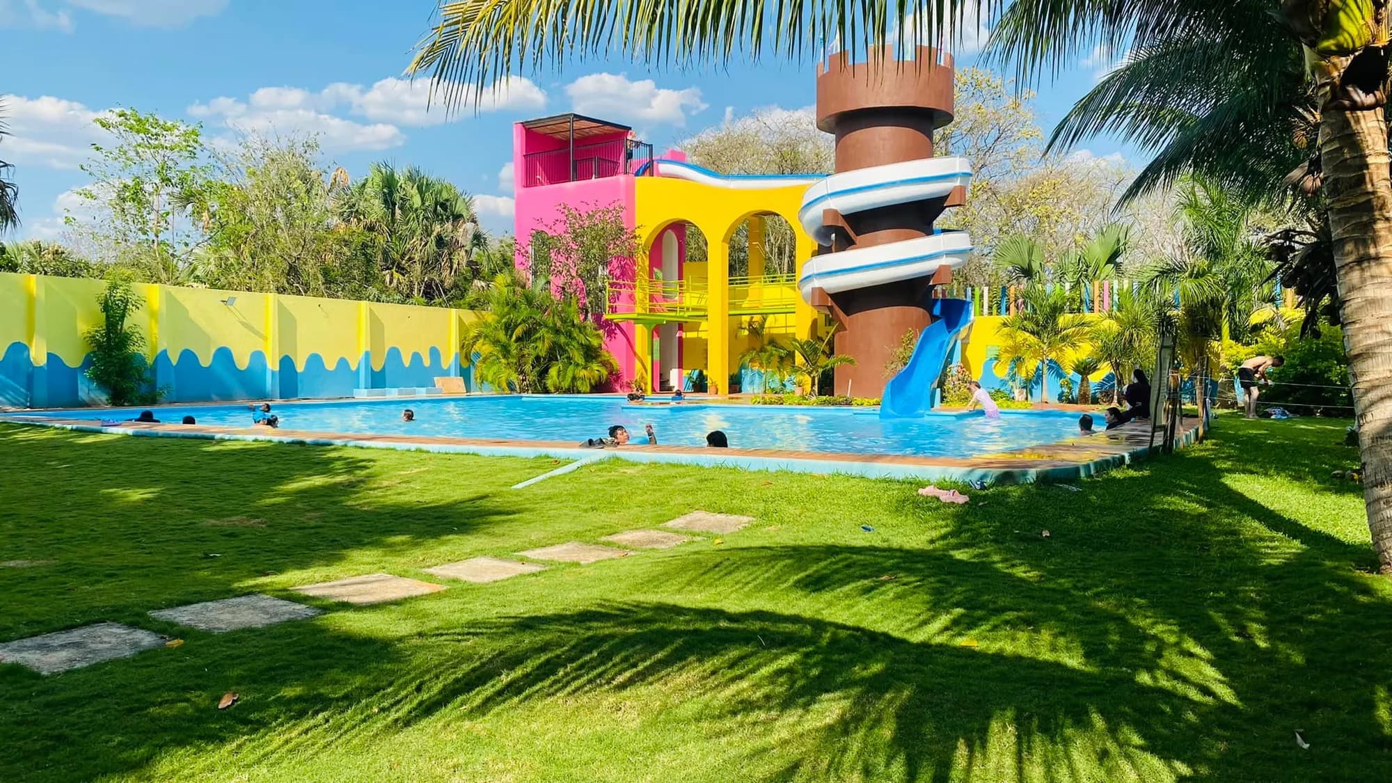 Parque Acuático Báaxal-Há 1